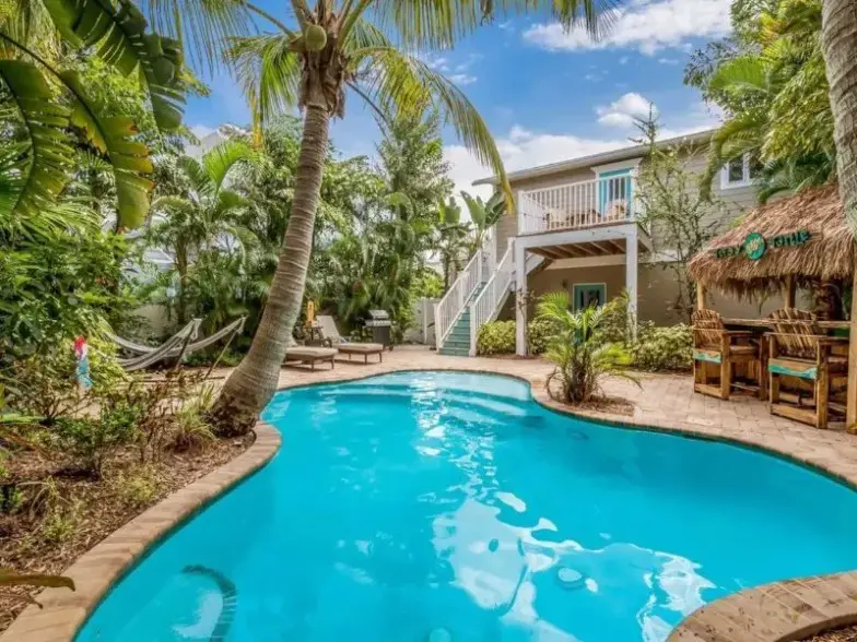 15 Awesome Airbnbs with Pools in Florida