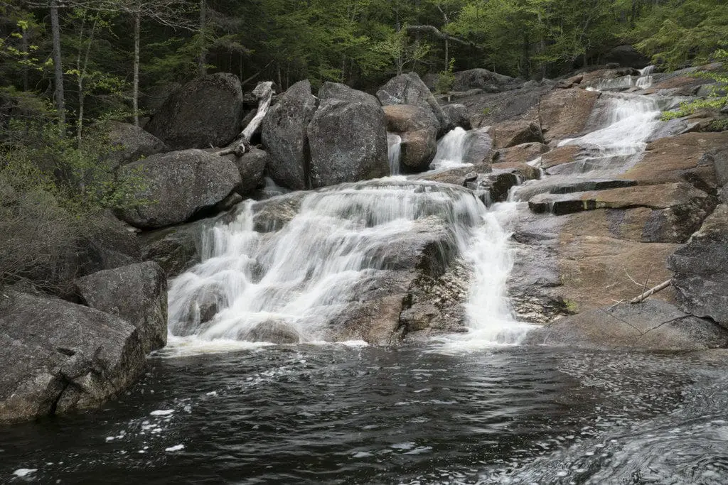 15 cascadas increíbles en New Hampshire