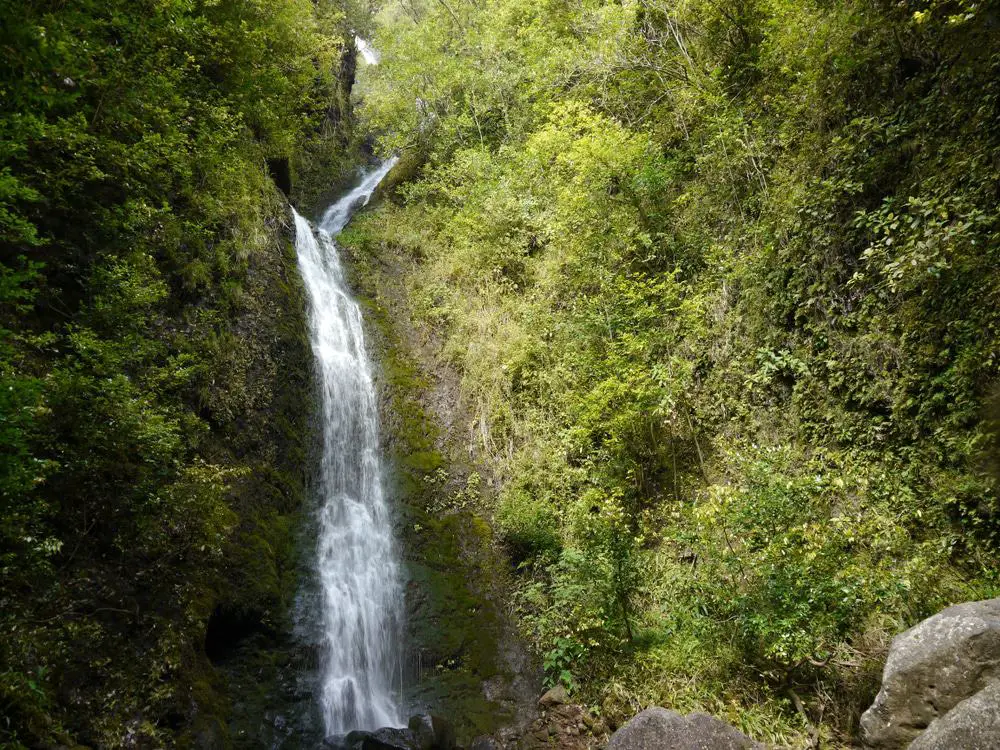 15 cascadas increíbles en Hawai