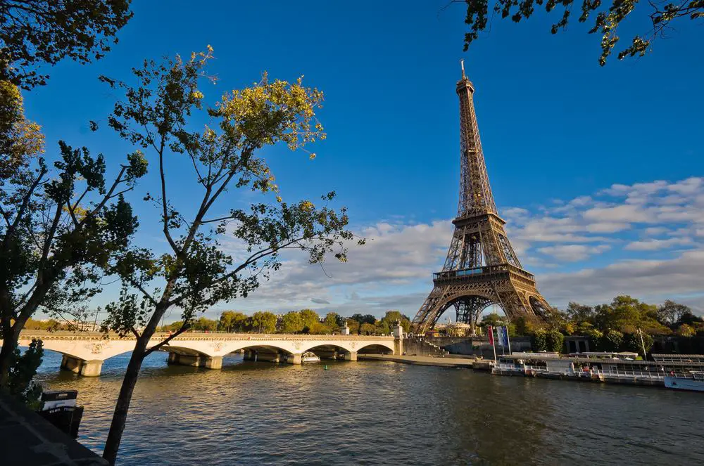15 mejores recorridos por la Torre Eiffel
