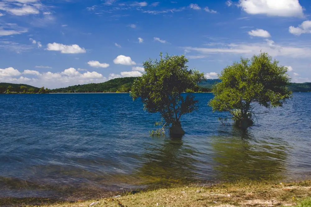 15 mejores lagos en Arkansas