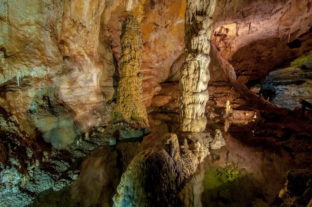 Cuevas de Lechuguilla