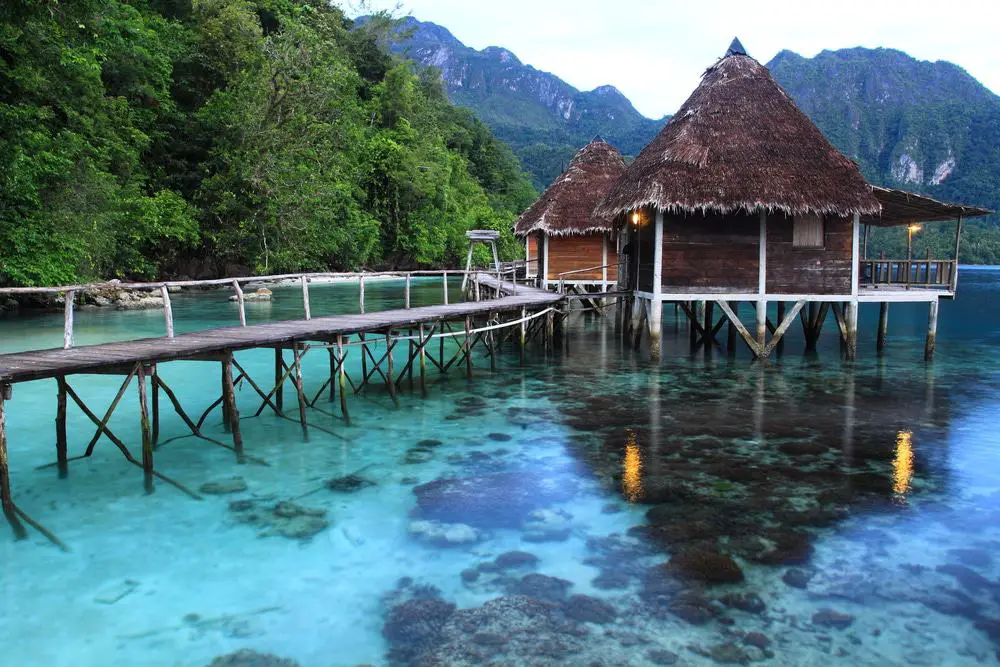 15 mejores lugares para pasar revista en Maluku (Indonesia)