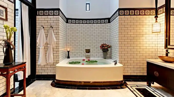 THE SIAM HOTEL BANGKOK, TAILANDIA baño de hotel