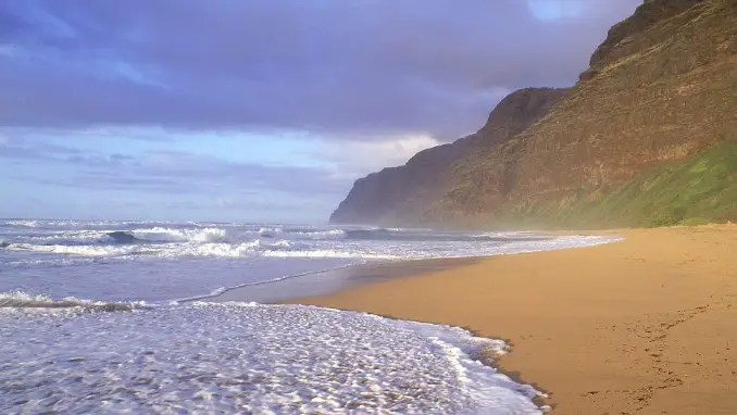 PLAYA POLIHALE, HAWAII, EE.UU.